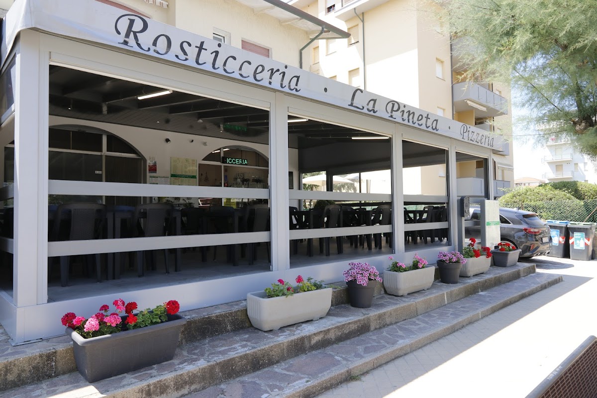 Rosticceria Pizzeria La Pineta